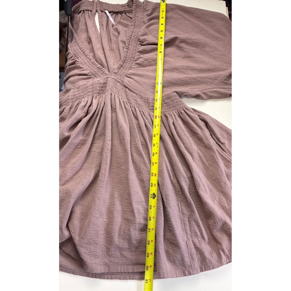 Free People 100 Degree Mini Dress Mocha Brown Smocked V-Neck Gauze Boho Large - Picture 11 of 11
